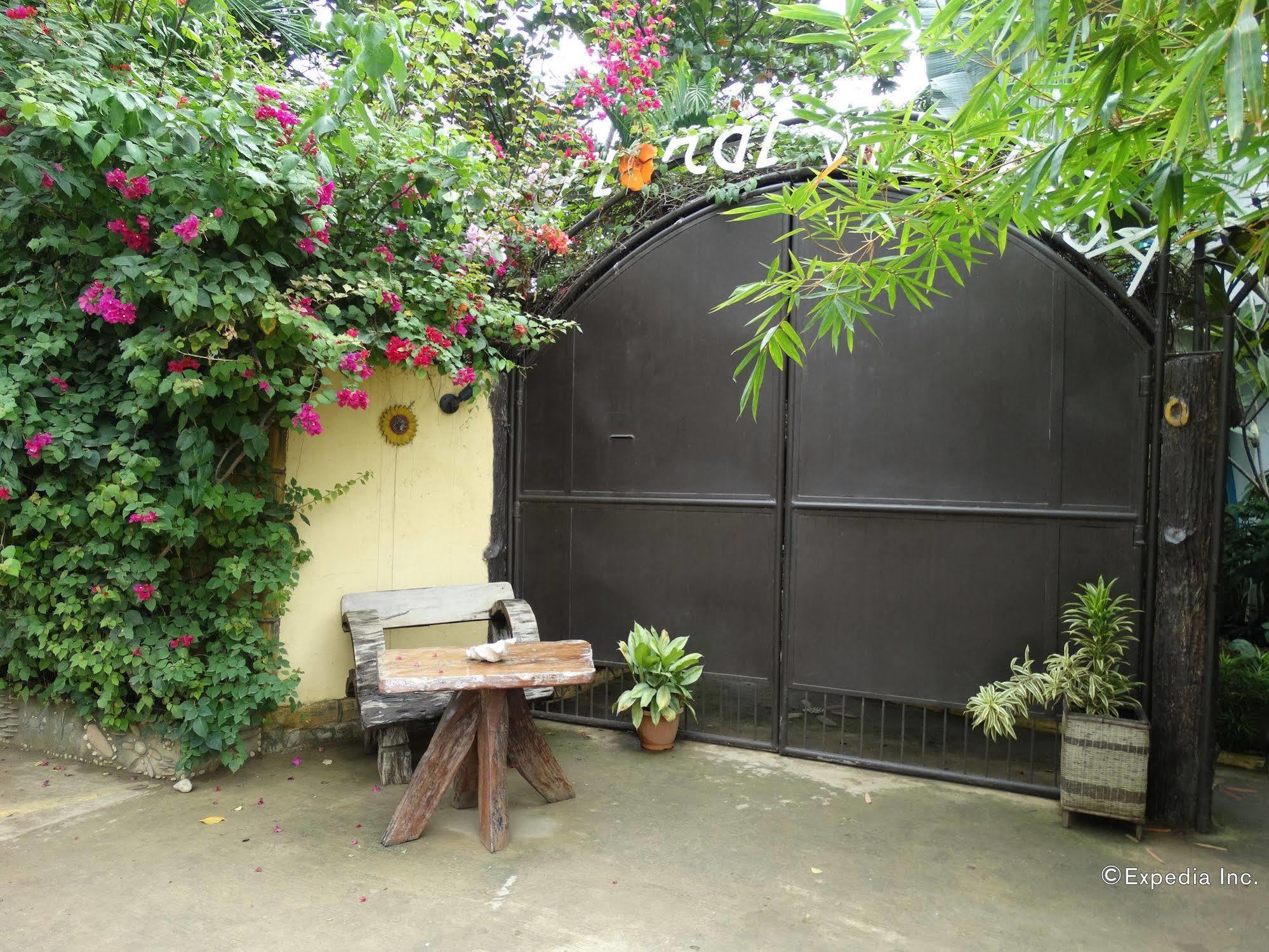 Floral Villarosa Puerto Princesa Exterior foto